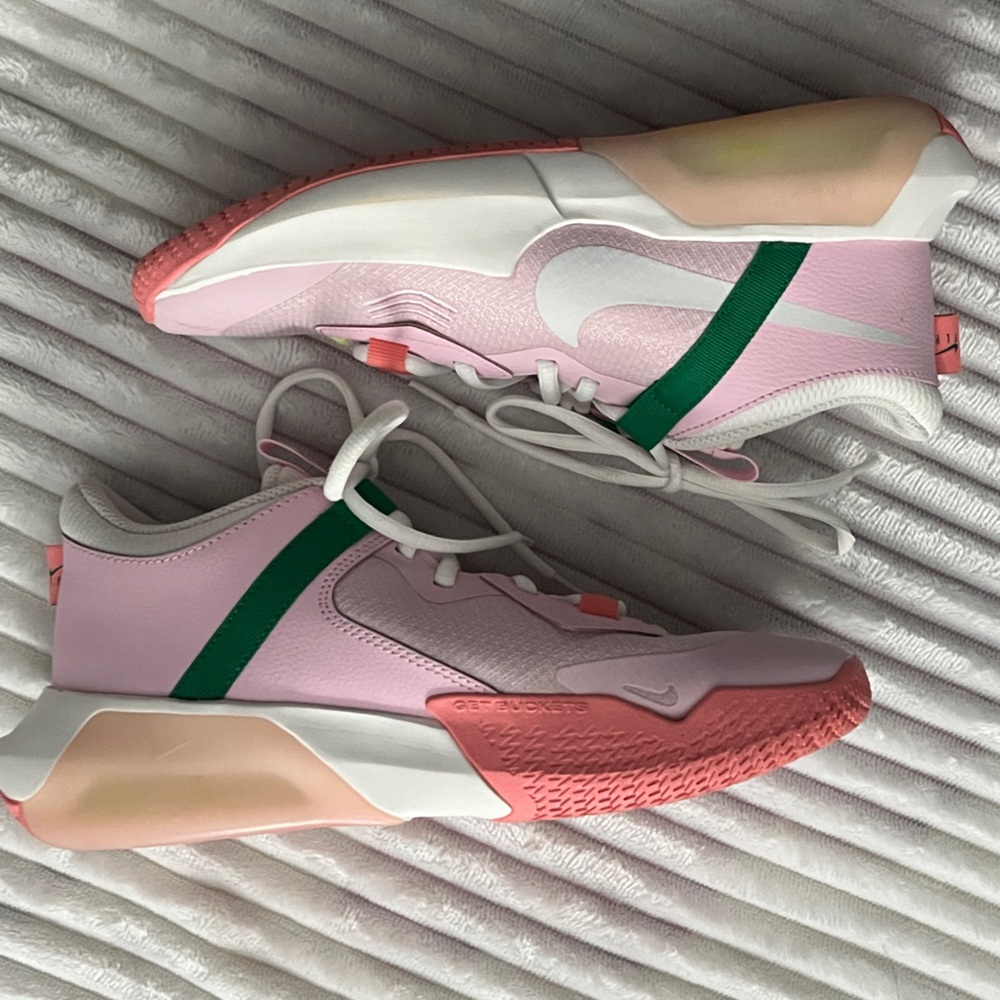 Nike Zoom Crossover Youth 7 Pink and Green Athletic Sneakers